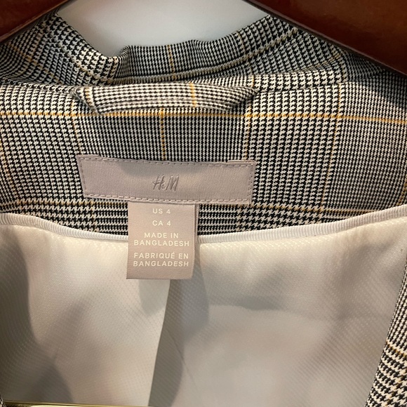 H&m plaid blazer - Picture 2 of 3